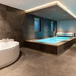 Boerderij Met Binnenzwembad & Wellness - 12 Personen - Valley *