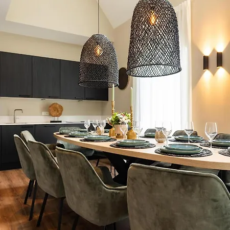 Boerderij Met Binnenzwembad & Wellness - 12 Personen - Valley *