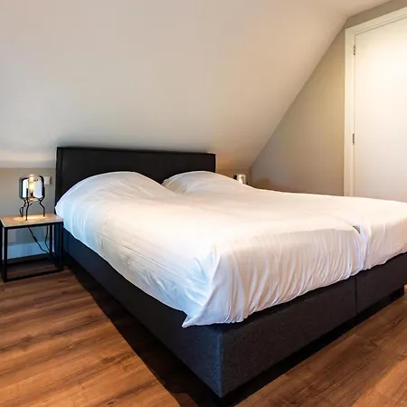 ホリデーパーク Boerderij Met Binnenzwembad En Wellness *