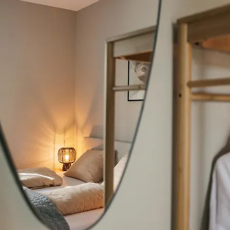 Boerderij Met Binnenzwembad En Wellness ホリデーパーク *