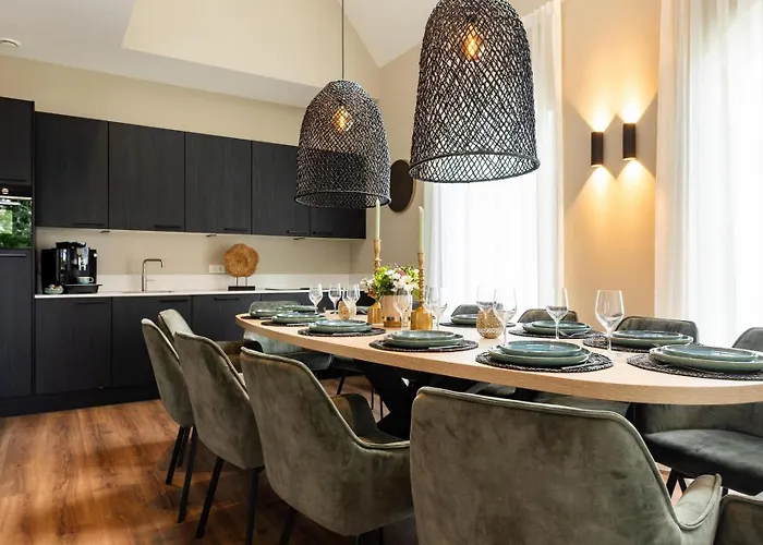 Boerderij Met Binnenzwembad & Wellness - 12 Personen - Valley