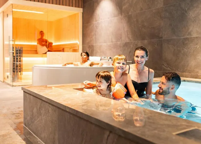 Boerderij Met Binnenzwembad & Wellness - 12 Personen - Valley בית נופש Wekerom