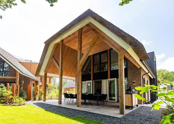 בית נופש Boerderij Met Binnenzwembad & Wellness - 12 Personen - Valley *