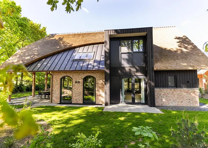 Boerderij Met Binnenzwembad & Wellness - 12 Personen - Valley בית נופש *