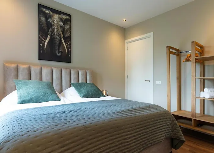 בית נופש Boerderij Met Binnenzwembad & Wellness - 12 Personen - Valley