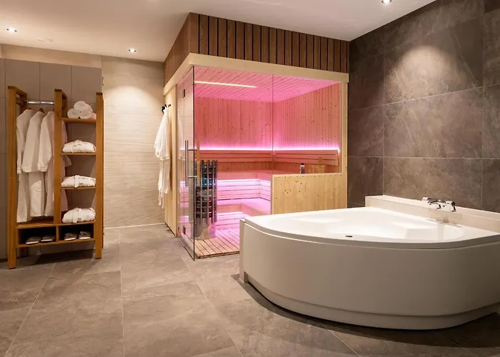 Boerderij Met Binnenzwembad & Wellness - 12 Personen - Valley בית נופש