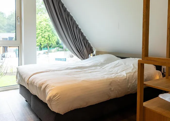 Boerderij Met Binnenzwembad & Wellness - 12 Personen - Valley Wekerom