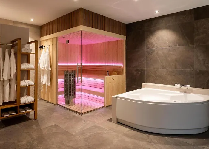 Boerderij Met Binnenzwembad & Wellness - 12 Personen - Valley