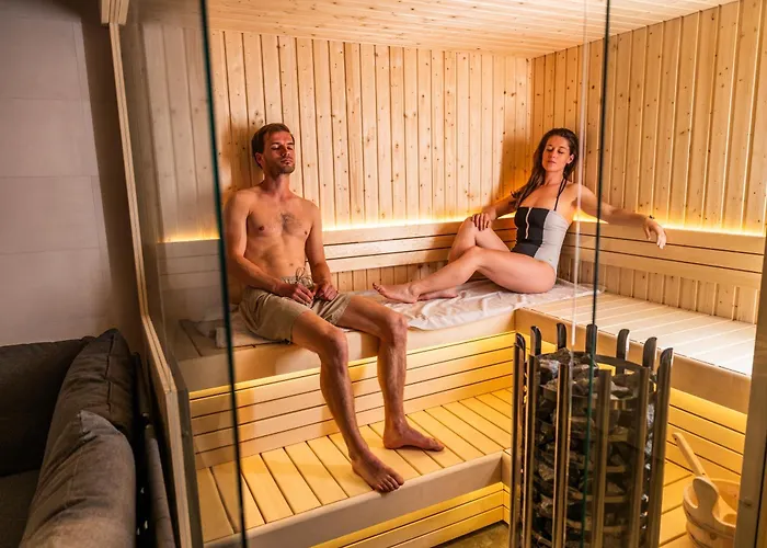 Boerderij Met Binnenzwembad & Wellness - 12 Personen - Valley בית נופש Wekerom