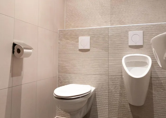 Boerderij Met Binnenzwembad & Wellness - 12 Personen - Valley בית נופש