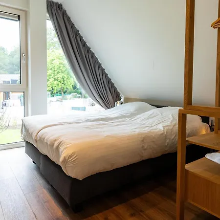Boerderij Met Binnenzwembad & Wellness - 12 Personen