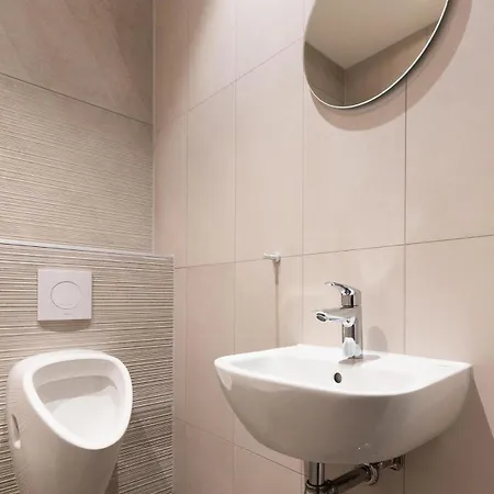 Holiday home Boerderij Met Binnenzwembad & Wellness - 12 Personen *
