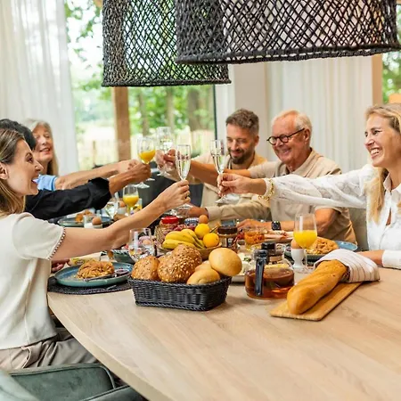 Boerderij Met Binnenzwembad & Wellness - 12 Personen